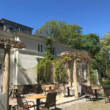 Lisewski Dwor 3*